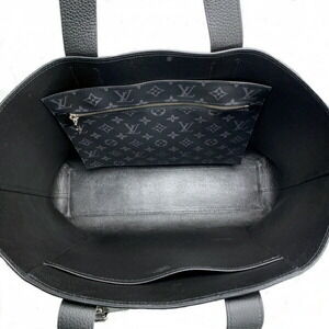 Louis Vuitton Black NV Tote Voyage Cabas Bag Noir